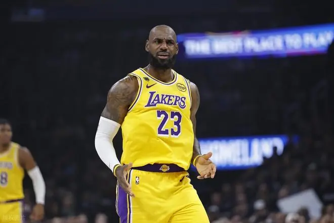James Lakers